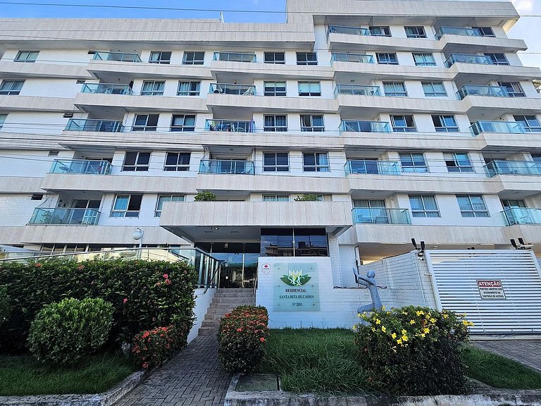 Conforto e tranquilidade a 50m da praia