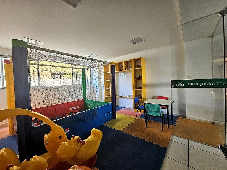 Conforto e tranquilidade a 50m da praia