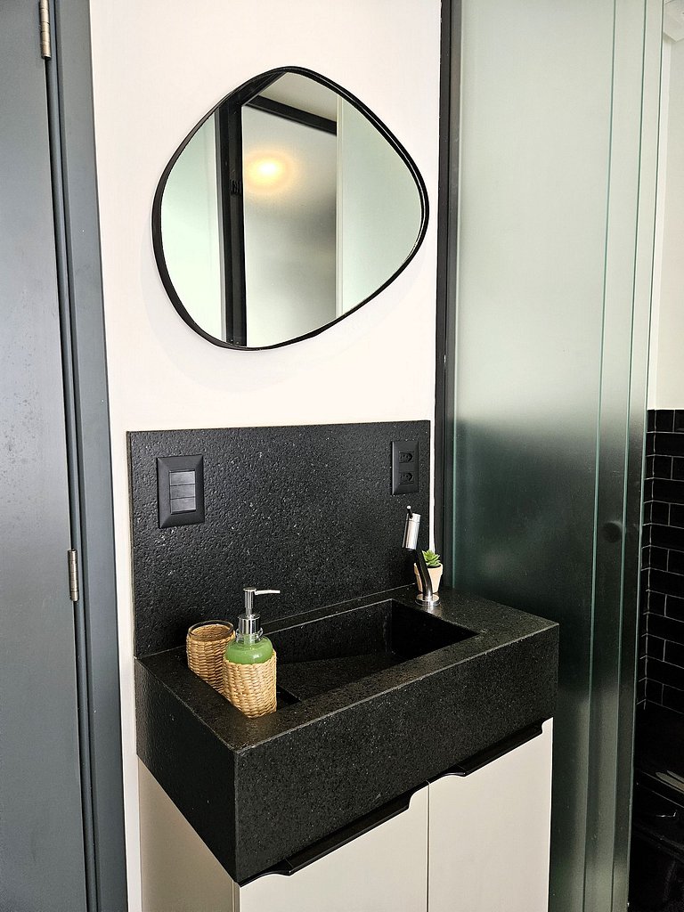 Studio com Piscina no Rooftop | A 50m da Praia